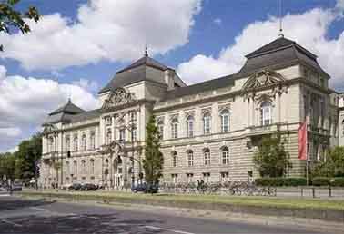 柏林艺术大学