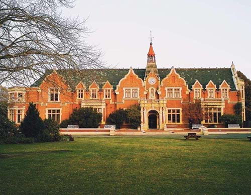 林肯大学