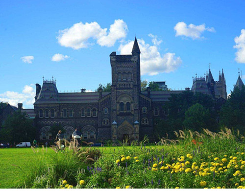 多伦多大学